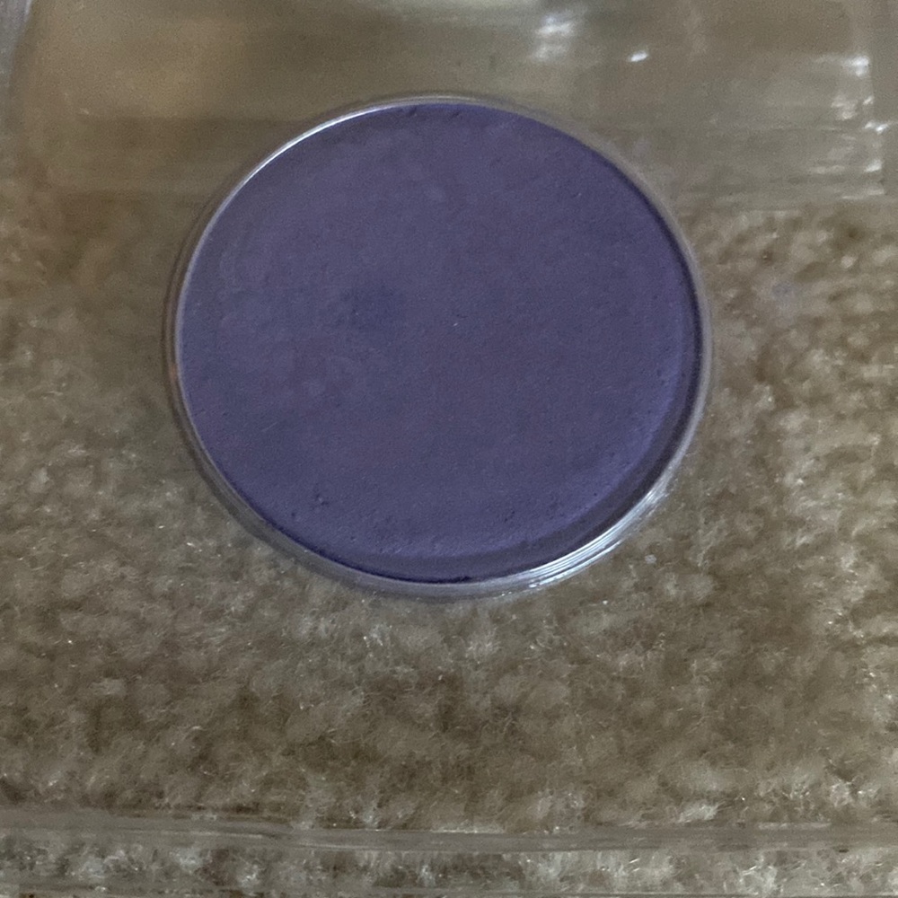 Lavera #4 Majestic Violet Eyeshadow